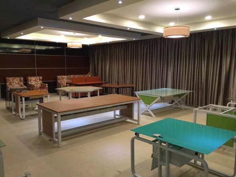 一偉網咖-騰方PVC石塑片材地板