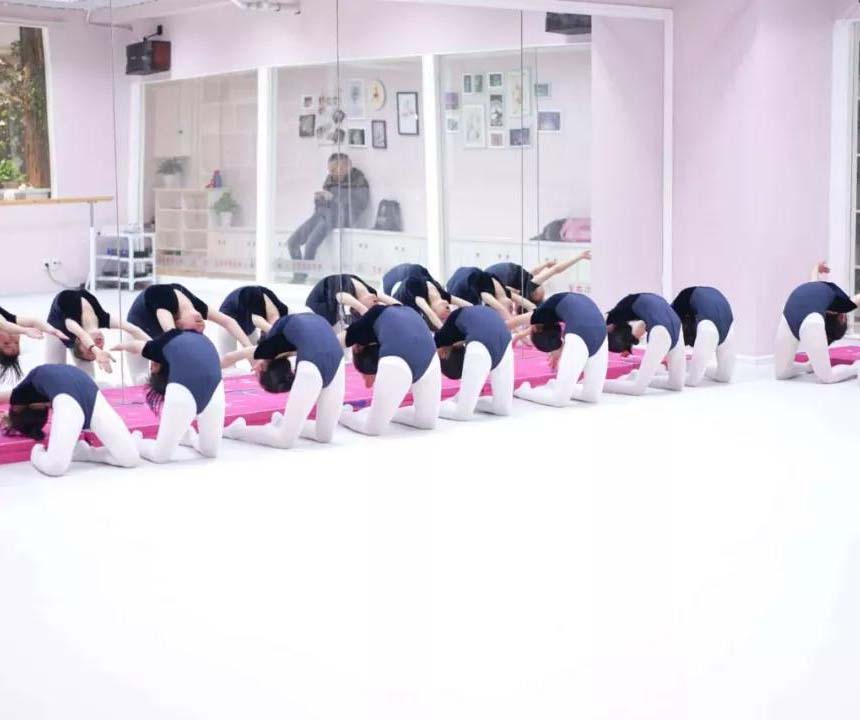 兒童舞蹈空間該如何進(jìn)行視覺(jué)構(gòu)圖?