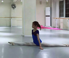 舞出精彩，PVC舞蹈地膠因你而綻放！