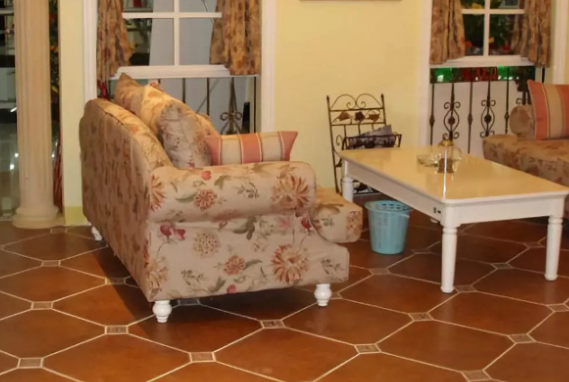 PVC地板都有什么材料組成？