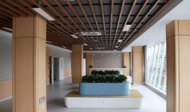 工廠車間應(yīng)該如何選擇PVC地板?