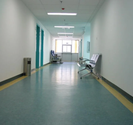 為什么越來越多的工程選擇使用PVC地板?