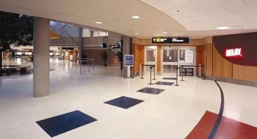 商場應(yīng)該如何選購PVC塑膠地板?