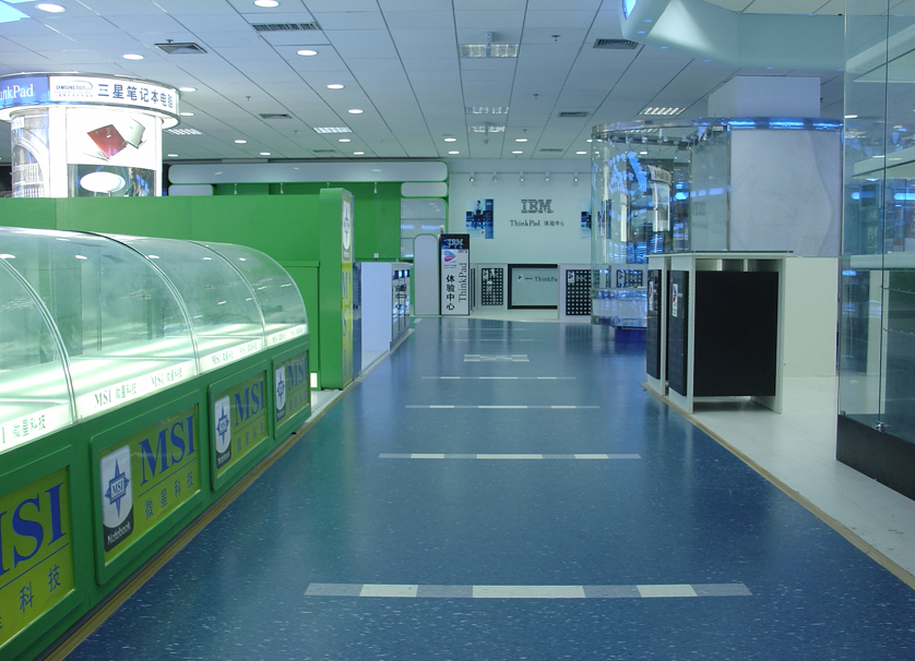 同質透心pvc塑膠卷材地板與環氧地坪的區別【騰方PVC地板】