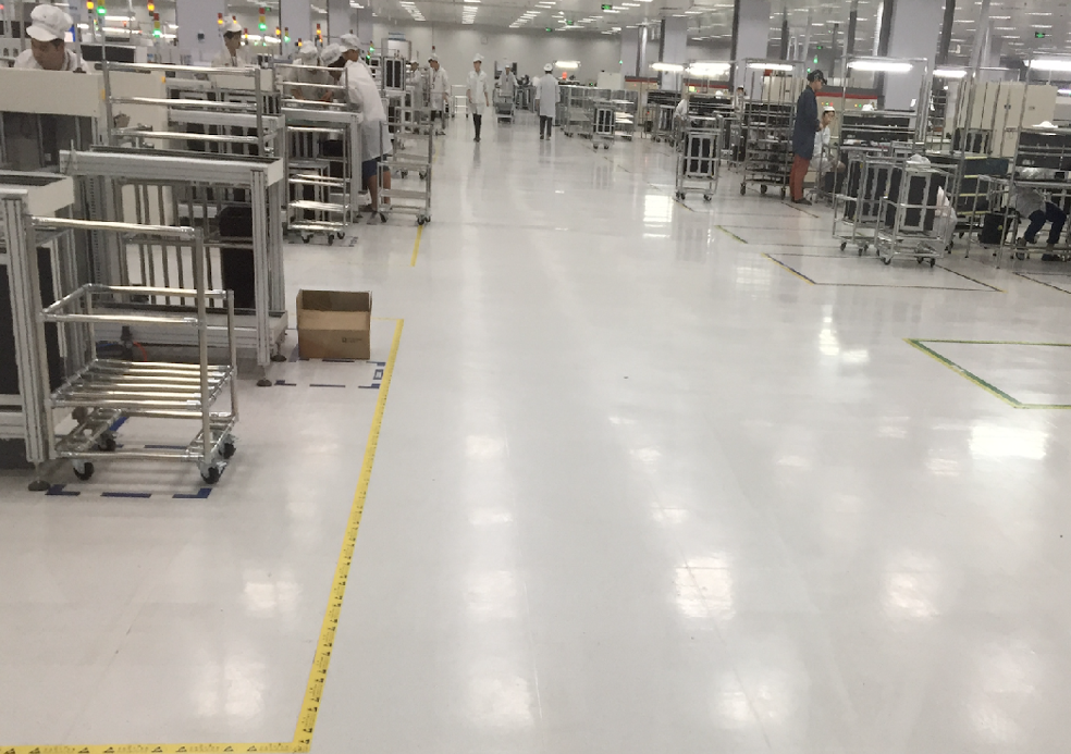 為什么車間地膠板可以成為地材新寵？【騰方PVC地板】