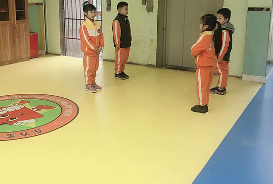 關于幼兒園專用地膠的介紹【騰方PVC地板】